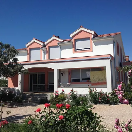 Gabi & 3* Lozovac