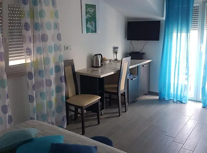 Πανσιόν Gabi & 3*