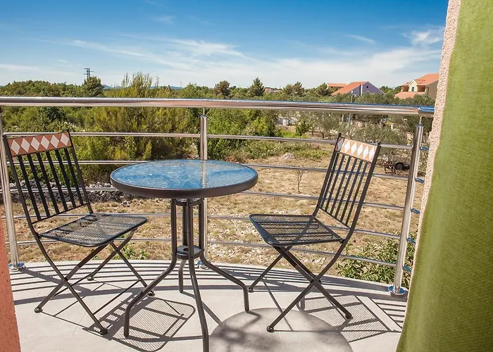 Πανσιόν Gabi & 3*